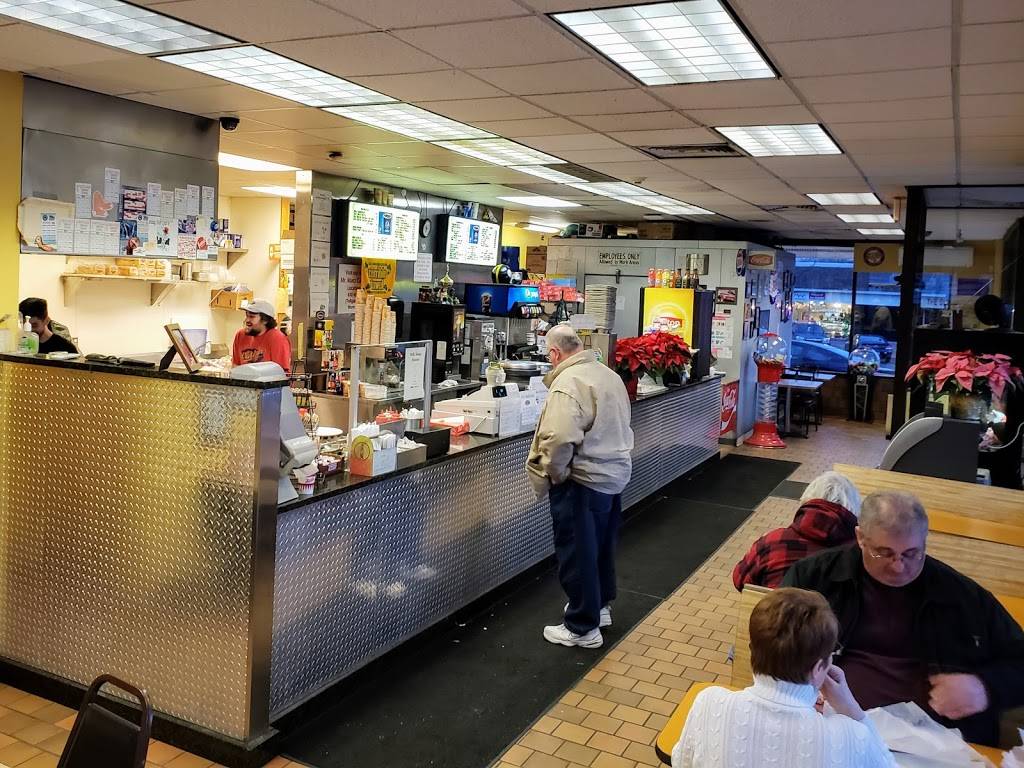 Mr. Macs Canteen | restaurant | 2004 Bridgeport Ave, Milford, CT 06460, USA | 2038741515 OR +1 203-874-1515