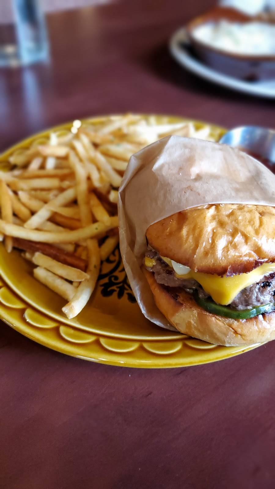 The Commons | restaurant | 547 Cherry St SE Suite C, Grand Rapids, MI 49503, USA | 6164582704 OR +1 616-458-2704