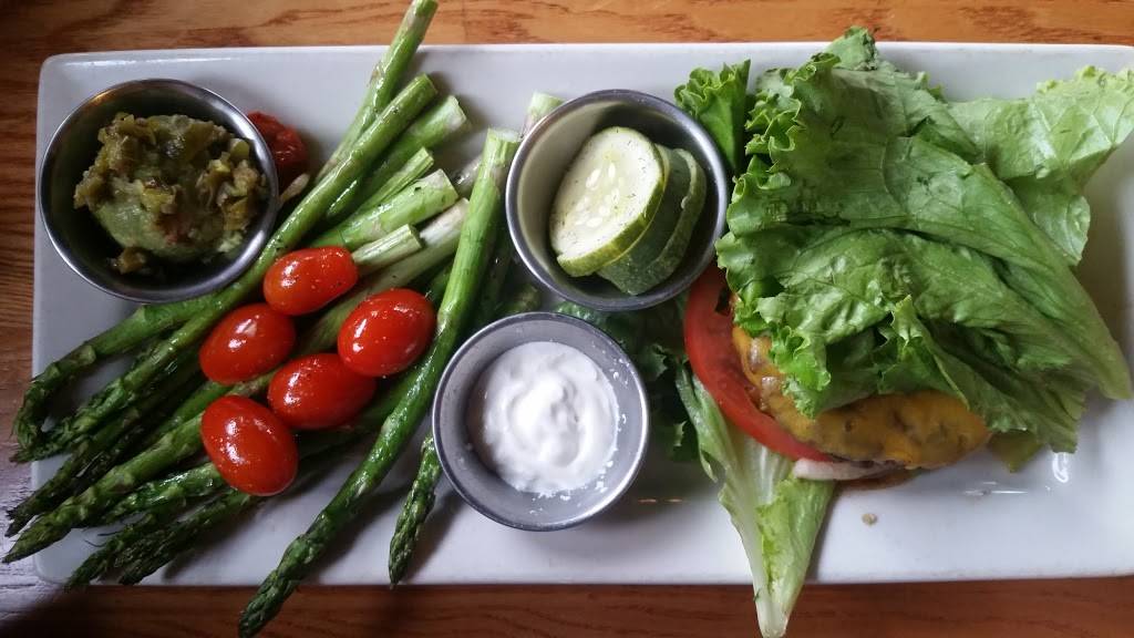 Chilis Grill & Bar | restaurant | 3625 S Monaco Pkwy, Denver, CO 80237, USA | 3036912928 OR +1 303-691-2928