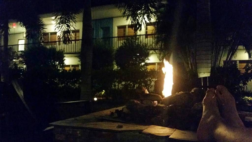 Postcard Inn On The Beach | restaurant | 6300 Gulf Blvd, St Pete Beach, FL 33706, USA | 8002378918 OR +1 800-237-8918