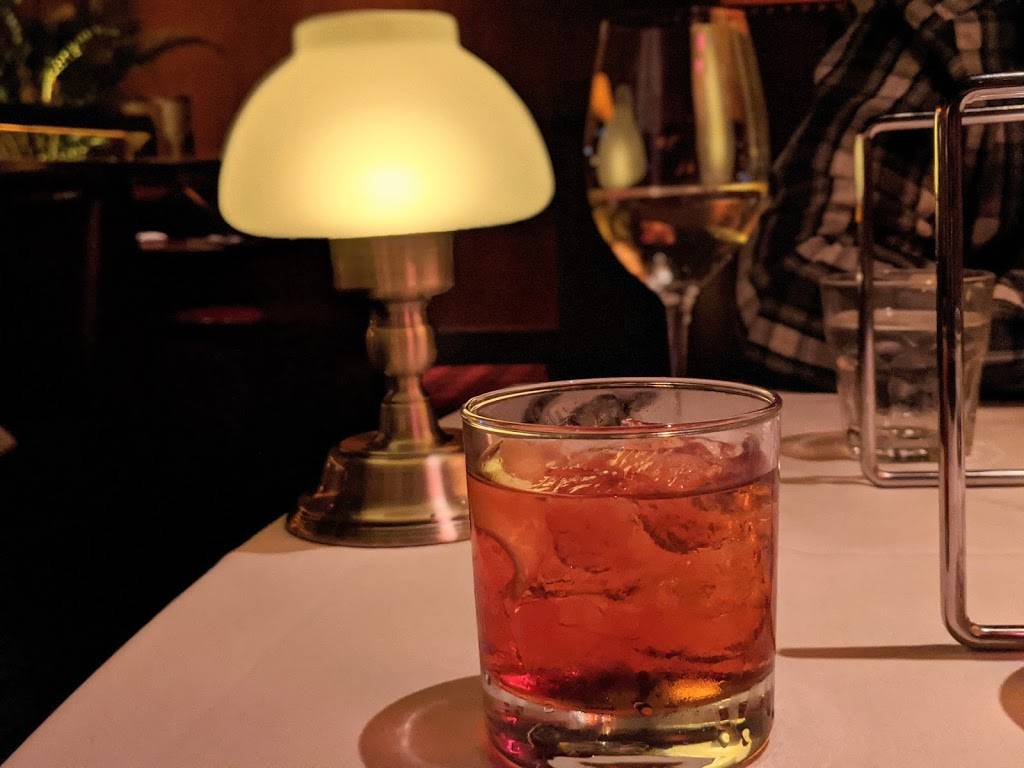 Drakes | restaurant | 5007 W Lovers Ln, Dallas, TX 75209, USA | 2146514114 OR +1 214-651-4114