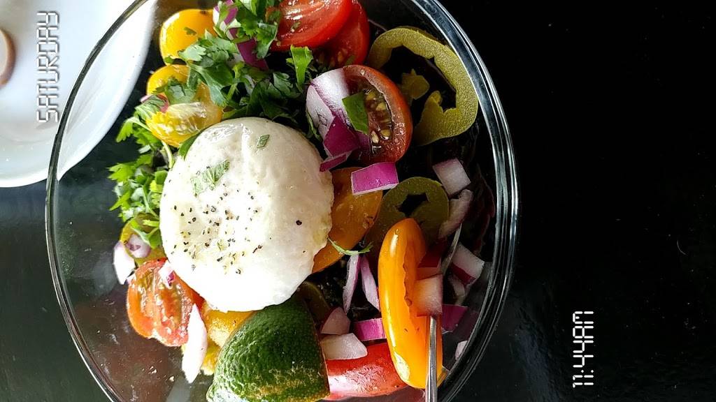 Nourish Juice Bar + Kalos Coffee Co | cafe | 2155 Durham Dr #101, Houston, TX 77007, USA | 8324264381 OR +1 832-426-4381