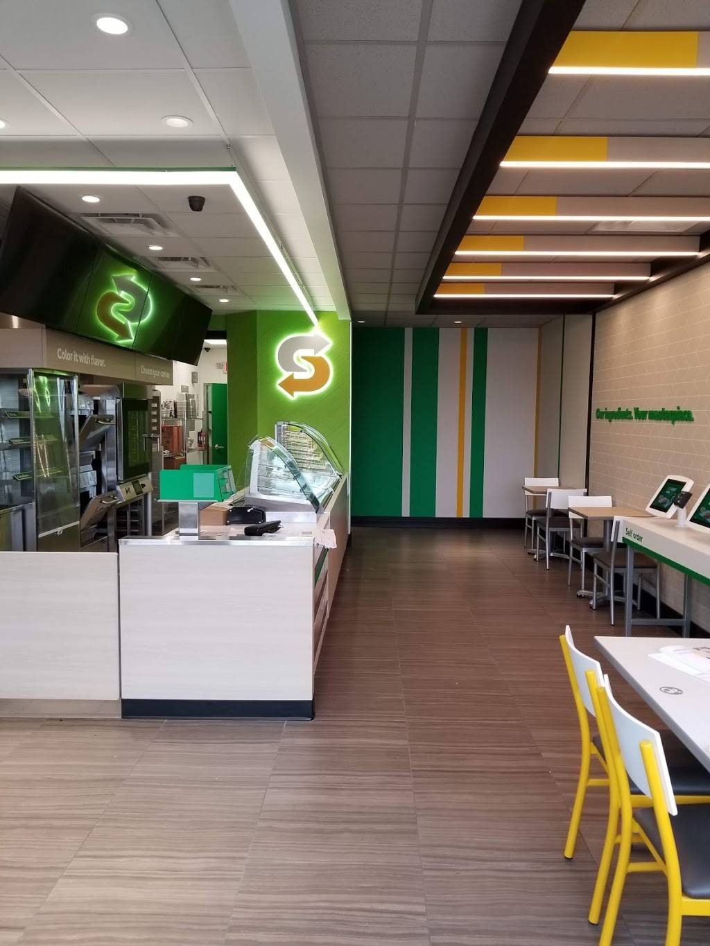 Subway | restaurant | 1065 N Court St Unit B, Medina, OH 44256, USA | 3307227827 OR +1 330-722-7827