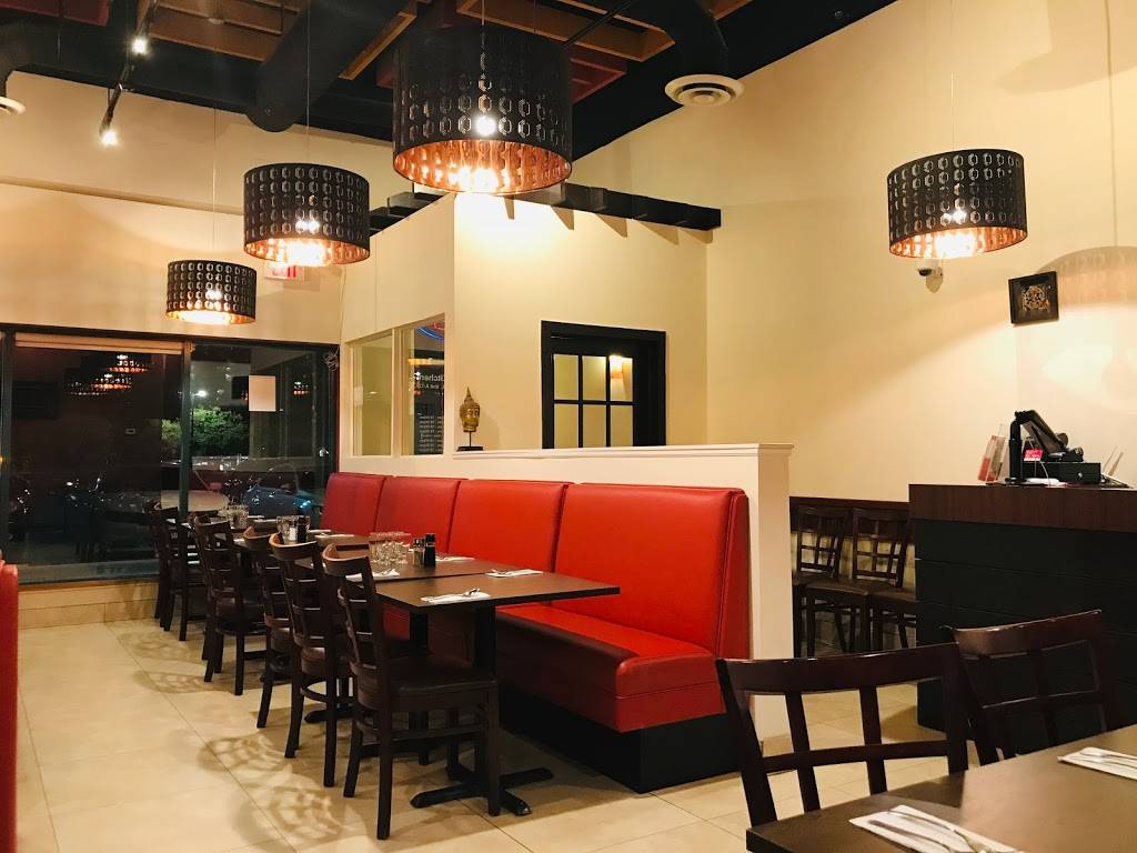 Hakka Chilli | meal takeaway | 4559 Hurontario St #12A, Mississauga, ON L4Z 3L9, Canada | 9057124370 OR +1 905-712-4370