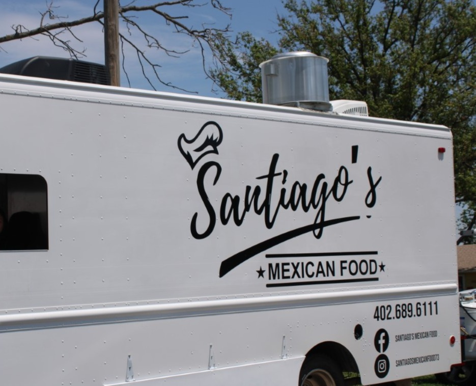 Santiagos Mexican Food | restaurant | South 36th and, Jefferson St, Omaha, NE 68107, USA | 4026896111 OR +1 402-689-6111