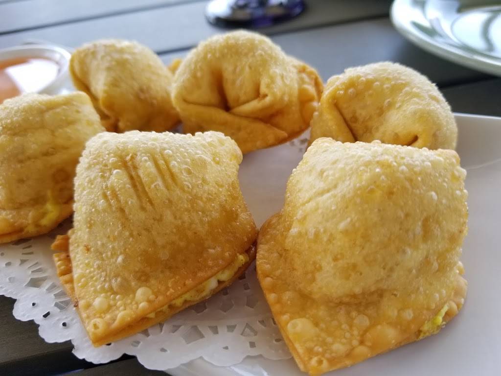 Bangkok Square | restaurant | Gainesville, FL 32606, USA | 3526726969 OR +1 352-672-6969