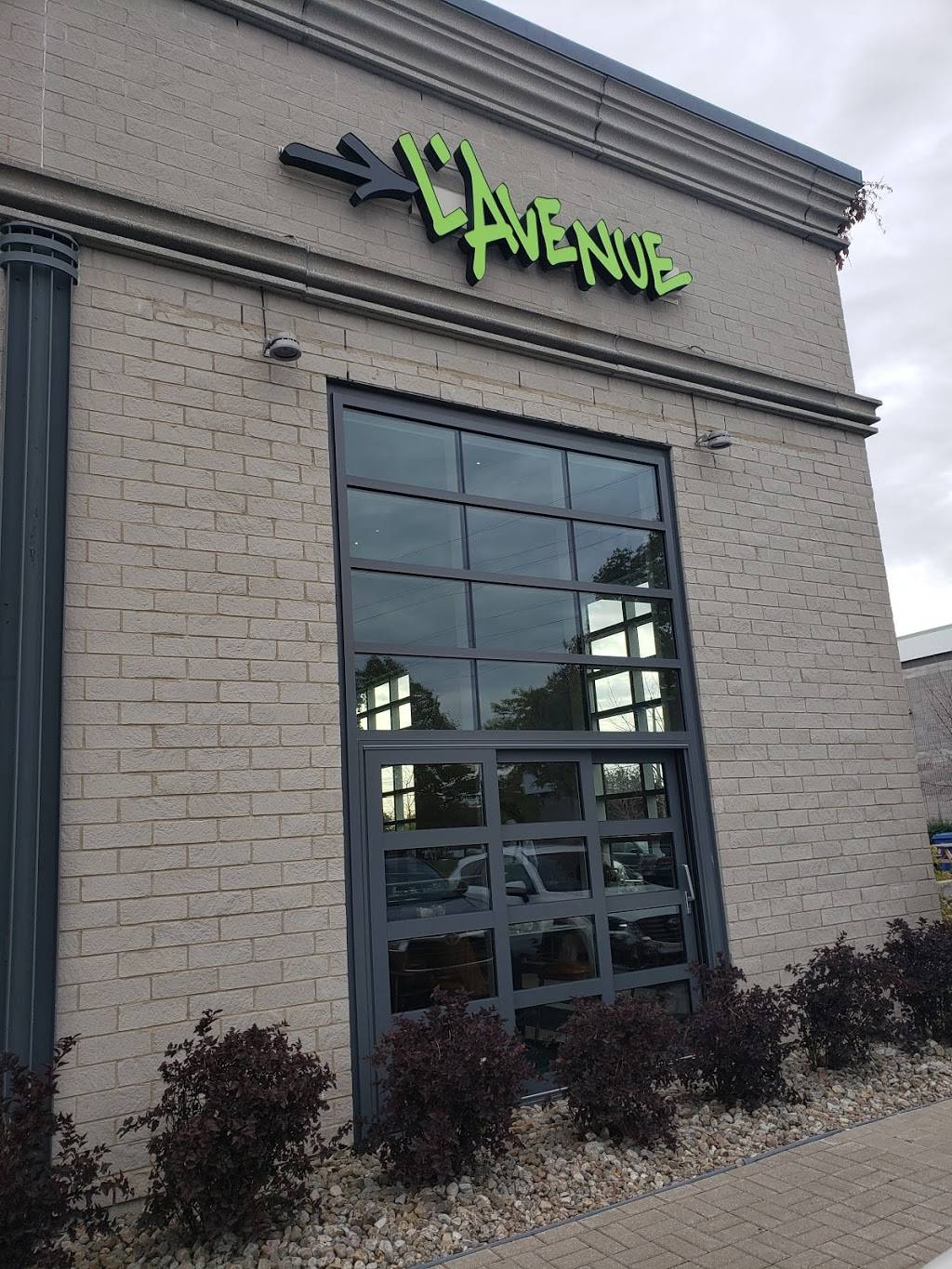 Restaurant LAvenue | restaurant | 1180 Place Nobel, Boucherville, QC J4B 5L2, Canada | 4508571270 OR +1 450-857-1270