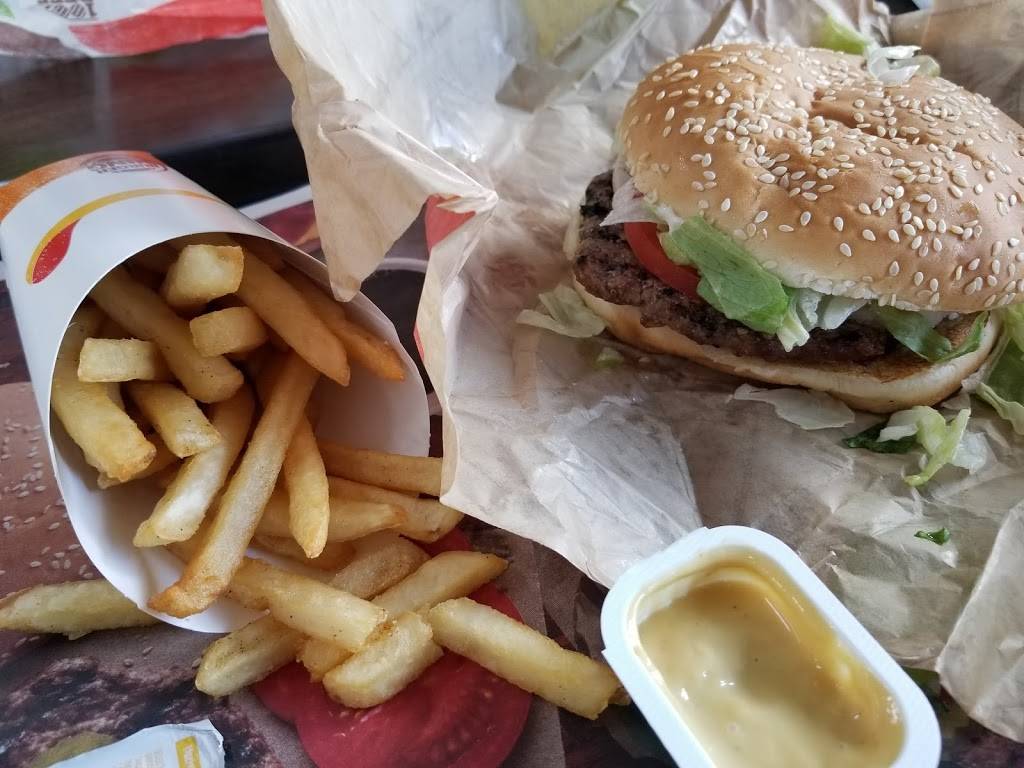 Burger King | restaurant | 5624 Vineland Rd, Orlando, FL 32819, USA | 4072489476 OR +1 407-248-9476