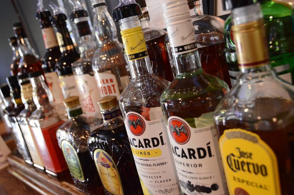 JohnnyZ Pour House | restaurant | 10936 Sheridan Rd, Pleasant Prairie, WI 53158, USA | 2625645756 OR +1 262-564-5756