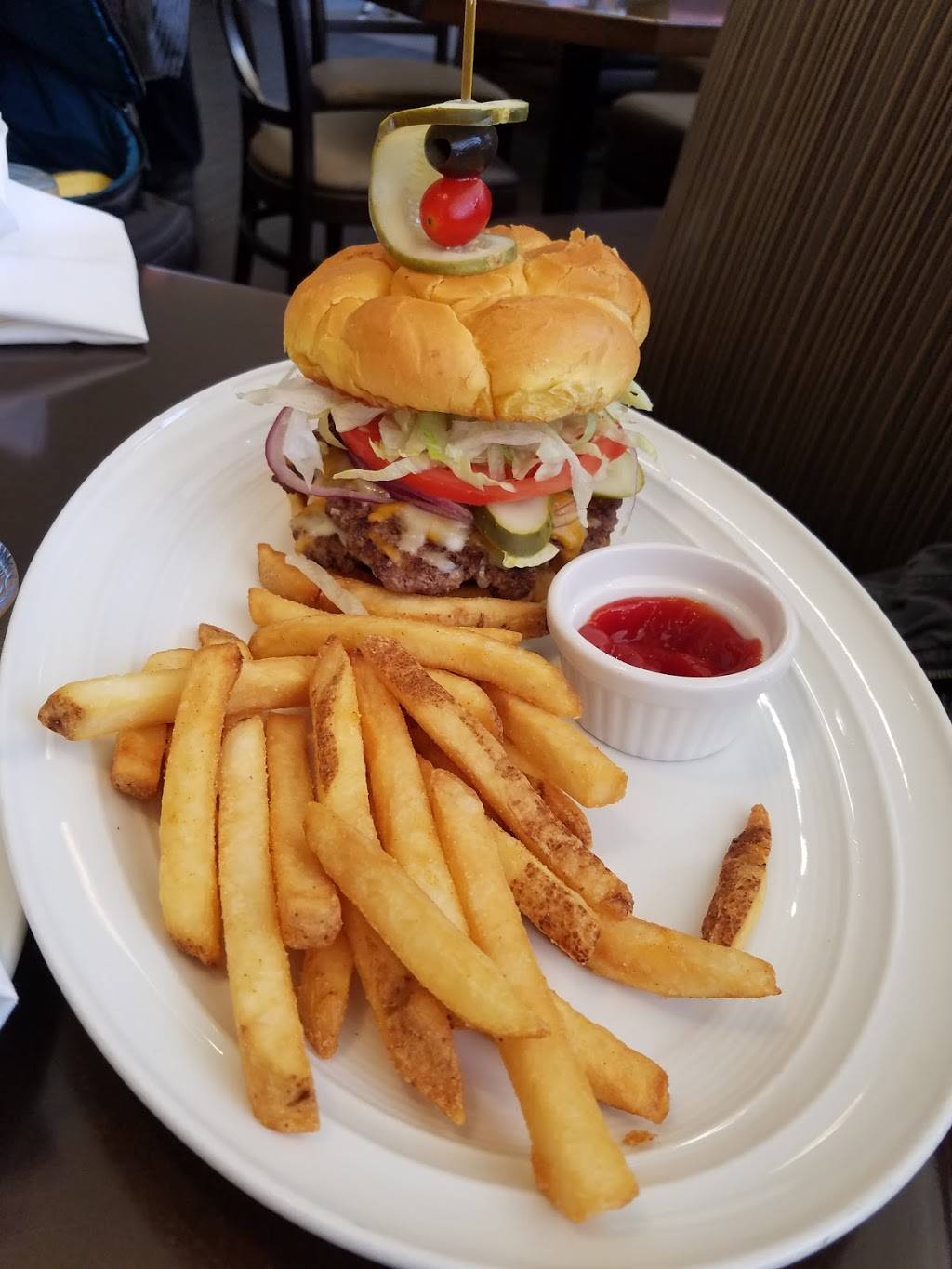 Blakes Bistro | restaurant | 5222 Seawall Blvd, Galveston, TX 77551, USA | 4097441500 OR +1 409-744-1500