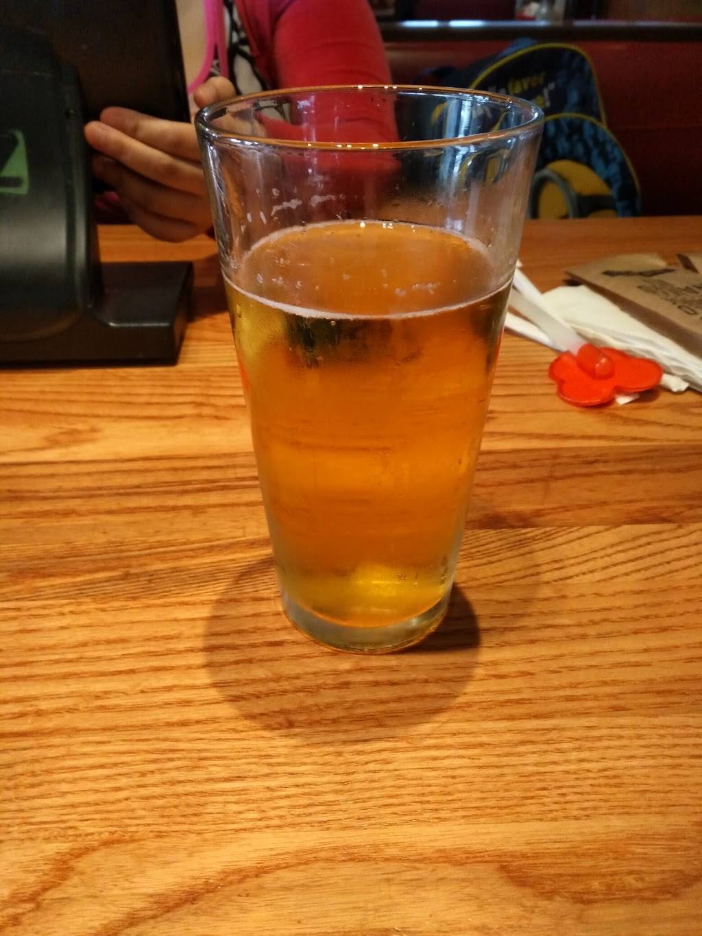 Chilis Grill & Bar | restaurant | 6909 Menaul Blvd NE, Albuquerque, NM 87110, USA | 5058834321 OR +1 505-883-4321