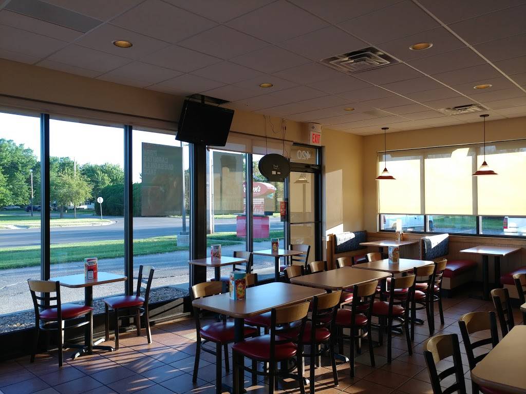 Taco Johns | restaurant | 420 E 30th Ave, Hutchinson, KS 67502, USA | 6202597270 OR +1 620-259-7270