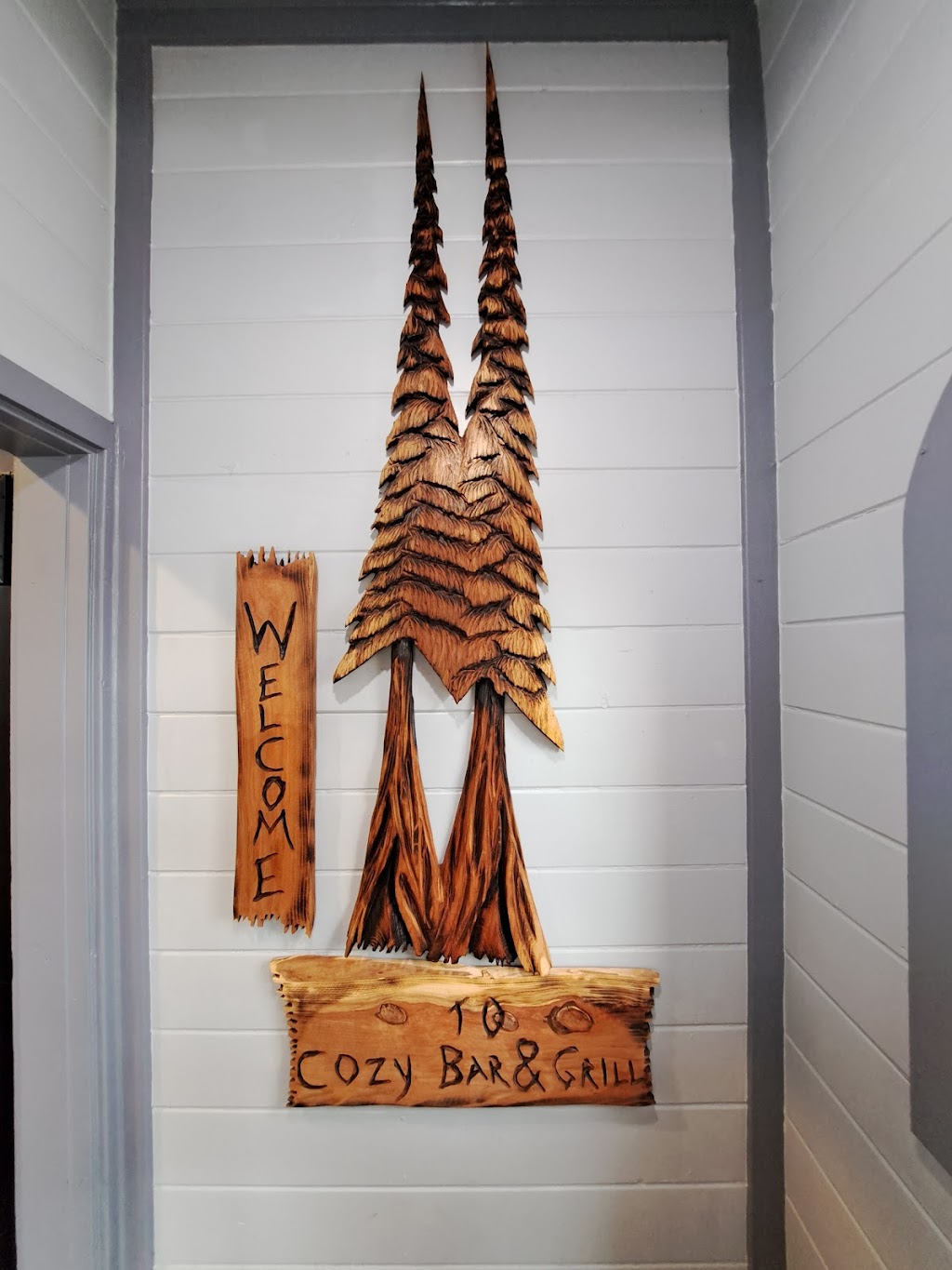 Cozy Diner Bar and Grill | restaurant | 6371 Skyway, Paradise, CA 95969, USA | 5304139360 OR +1 530-413-9360