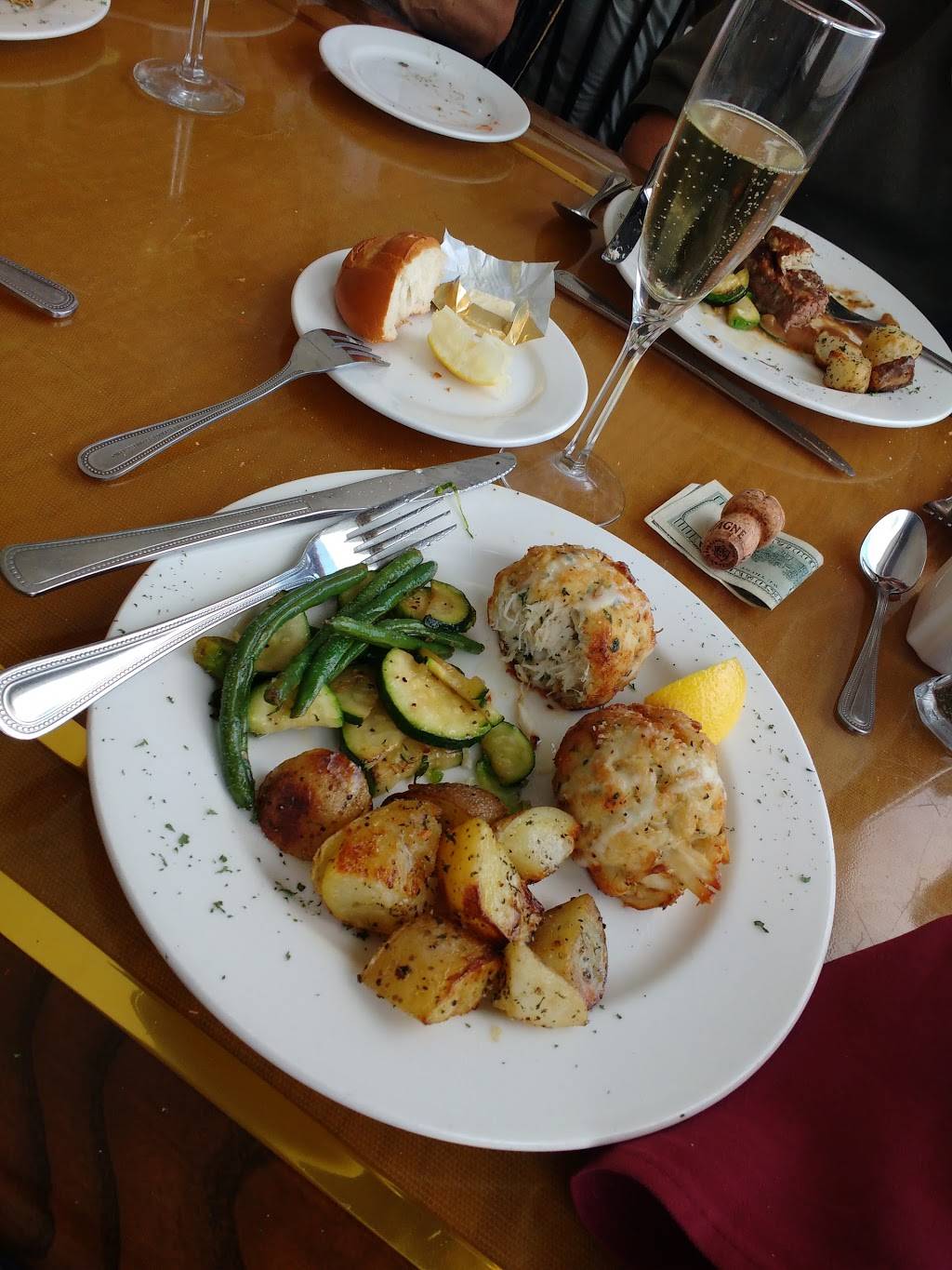 The Bayard House Restaurant | restaurant | 11 Bohemia Ave, Chesapeake City, MD 21915, USA | 4108855040 OR +1 410-885-5040