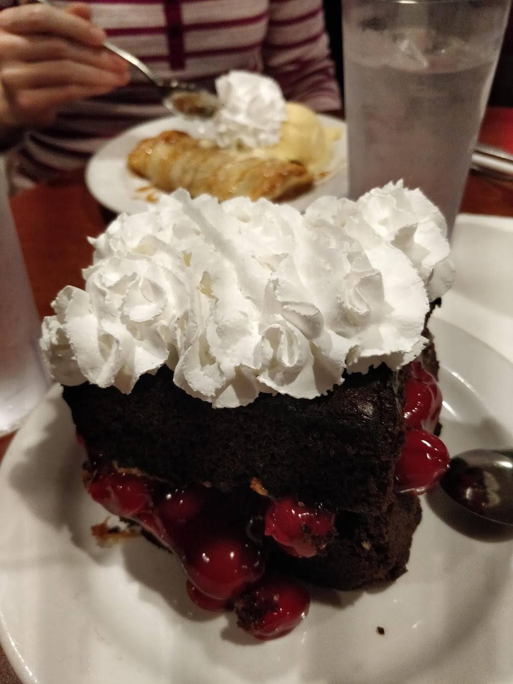 Horseshoe Pub and Restaurant | restaurant | 29 South St, Hudson, MA 01749, USA | 9785681265 OR +1 978-568-1265