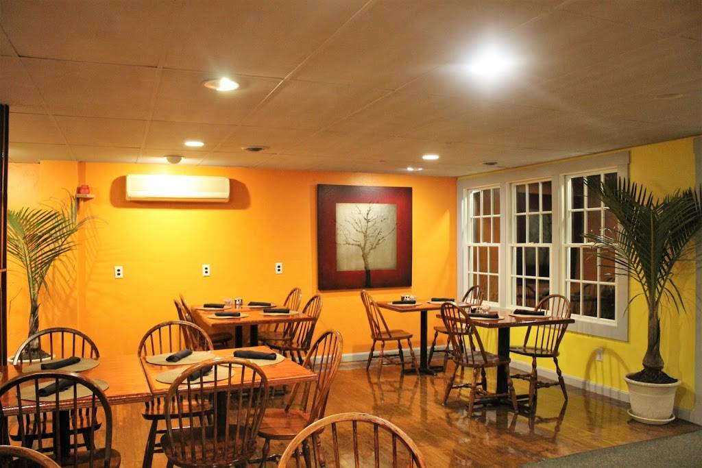 BRANCHES GRILL AND CAFE | restaurant | 155 Crowell Rd, Chatham, MA 02633, USA | 5083481716 OR +1 508-348-1716