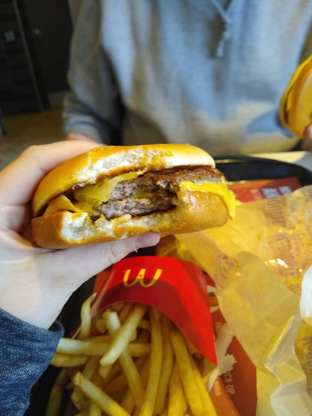 McDonalds | cafe | 24018 Woodbine Avenue R.R, 1 Yorkwood Village, Keswick, ON L4P 3E9, Canada | 9059892211 OR +1 905-989-2211