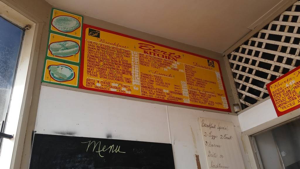 Berts Kitchen | restaurant | 17405 Harvard Ave, Cleveland, OH 44128, USA | 2167512157 OR +1 216-751-2157