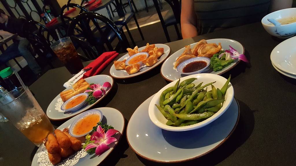 Rockn Sushi | restaurant | 11940 Fairway Lakes Dr, Fort Myers, FL 33913, USA | 2395616566 OR +1 239-561-6566