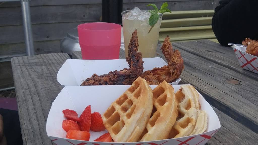 Axelrad Beer Garden | restaurant | 1517 Alabama St, Houston, TX 77004, USA | 7135978800 OR +1 713-597-8800