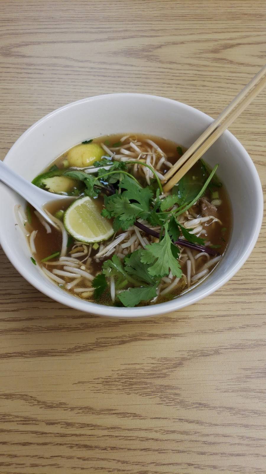 Pho Thanh Long Vietnamese Restaurant | restaurant | 2660 S Maryland Pkwy #21, Las Vegas, NV 89109, USA | 7028624448 OR +1 702-862-4448