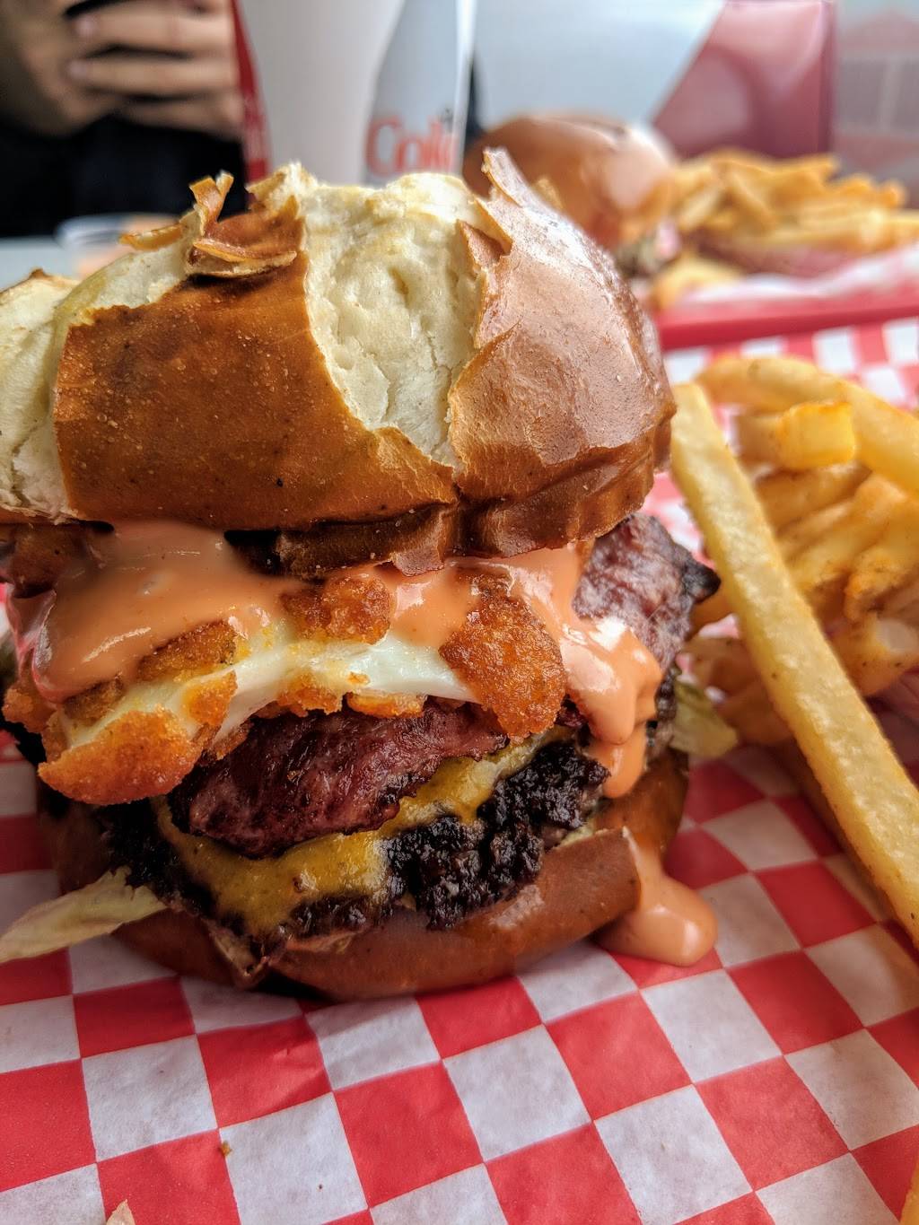 Zos Good Burger - Dearborn | restaurant | 14311 Michigan Ave, Dearborn, MI 48126, USA | 3135843114 OR +1 313-584-3114