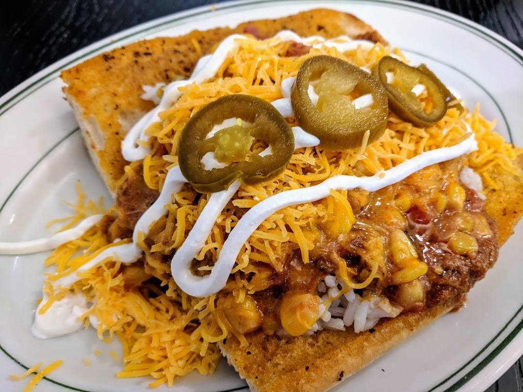 J. Gumbos Highlands | restaurant | 1616 Grindstead Drive, Louisville, KY 40204, USA | 5028735006 OR +1 502-873-5006