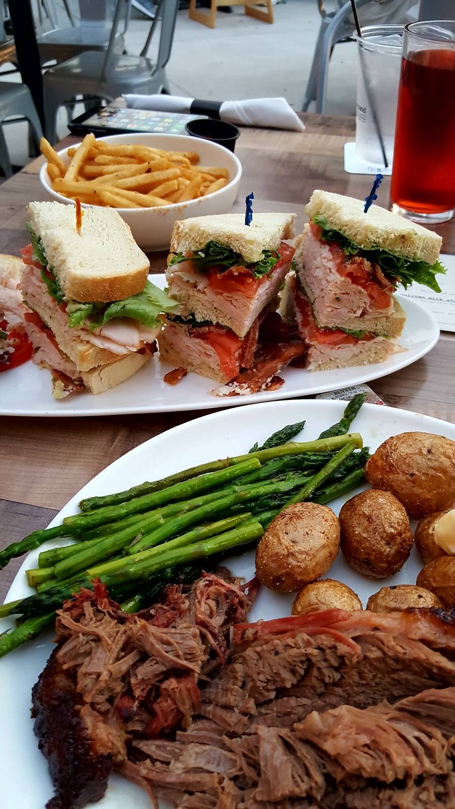 The Strand Brewery and Grill | restaurant | 93415 Co Rd 690, Dowagiac, MI 49047, USA | 2694247500 OR +1 269-424-7500