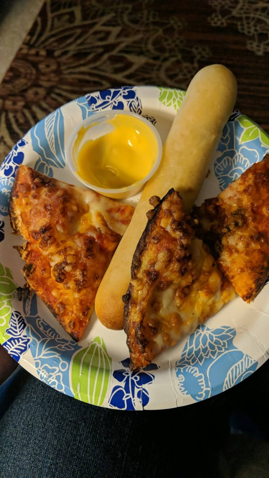 Pizza King Wea Plaza | restaurant | 3613 S 18th St, Lafayette, IN 47909, USA | 7654718555 OR +1 765-471-8555