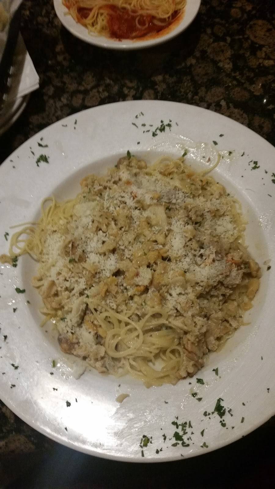 Dominics III | restaurant | 6566 Hypoluxo Rd, Lake Worth, FL 33467, USA | 5616411110 OR +1 561-641-1110