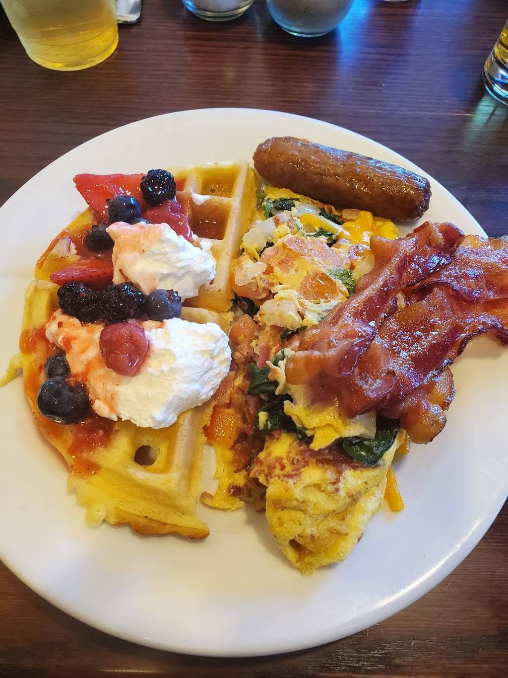 Waterside Restaurant | restaurant | 4021 Lakeview Dr, Stone Mountain, GA 30083, USA | 7708799900 OR +1 770-879-9900