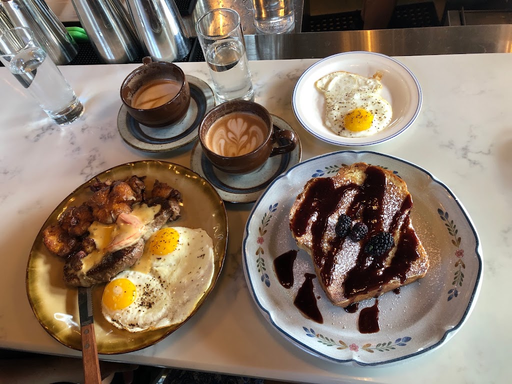 Uncle Wolfies Breakfast Tavern | restaurant | 234 E Vine St, Milwaukee, WI 53212, USA | 4147633021 OR +1 414-763-3021