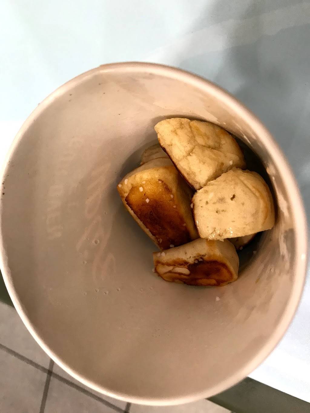 Auntie Annes | restaurant | 3462 NW Federal Hwy, Jensen Beach, FL 34957, USA | 7726923100 OR +1 772-692-3100