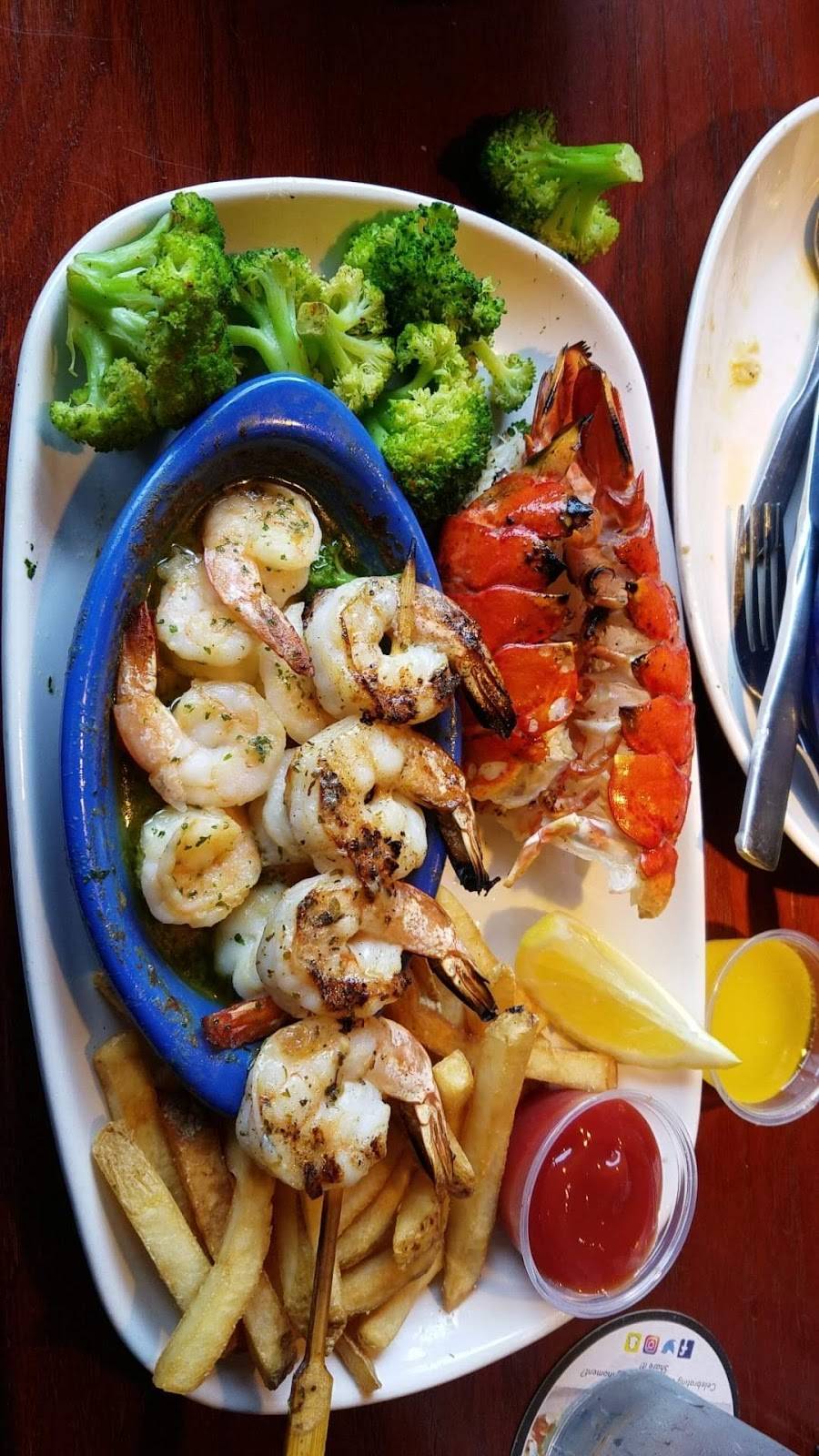 Red Lobster | restaurant | 2696 S Dirksen Pkwy, Springfield, IL 62703, USA | 2175296900 OR +1 217-529-6900