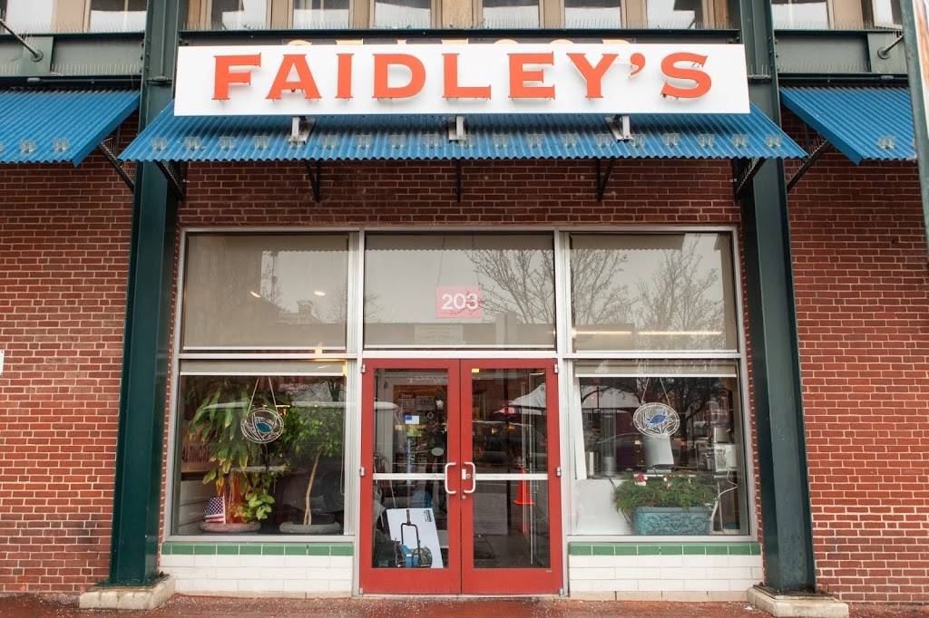 Faidley Seafood | restaurant | 203 N Paca St, Baltimore, MD 21201, USA | 4107274898 OR +1 410-727-4898