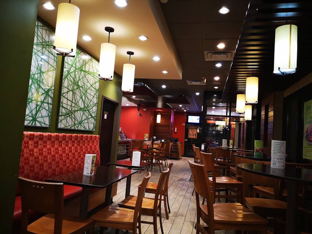 Mucho Burrito Fresh Mexican Grill | restaurant | 360 Bayfield St, Barrie, ON L4M 3C4, Canada | 7055036824 OR +1 705-503-6824