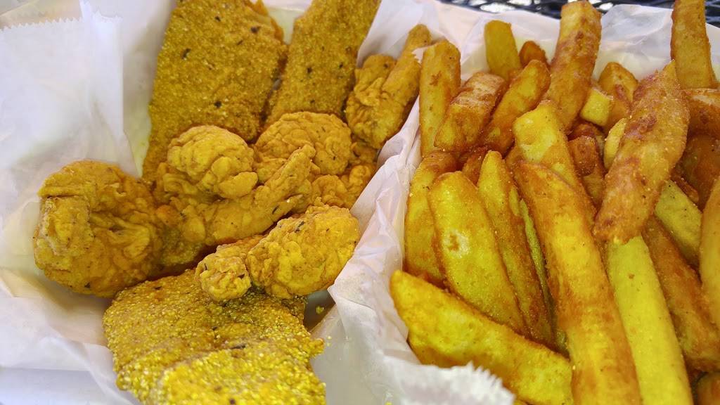 Louisiana Fried Chicken | restaurant | 2850 National Ave Suite 109, San Diego, CA 92113, USA | 6192330670 OR +1 619-233-0670