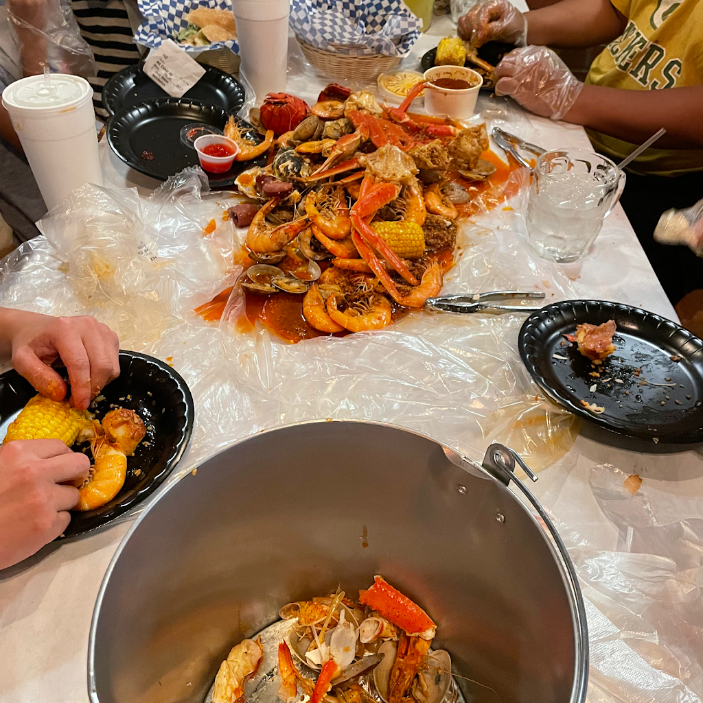 Harbor Seafood Cajun House | restaurant | 2711 S Alma School Rd UNIT 14, Mesa, AZ 85210, USA | 4808381779 OR +1 480-838-1779