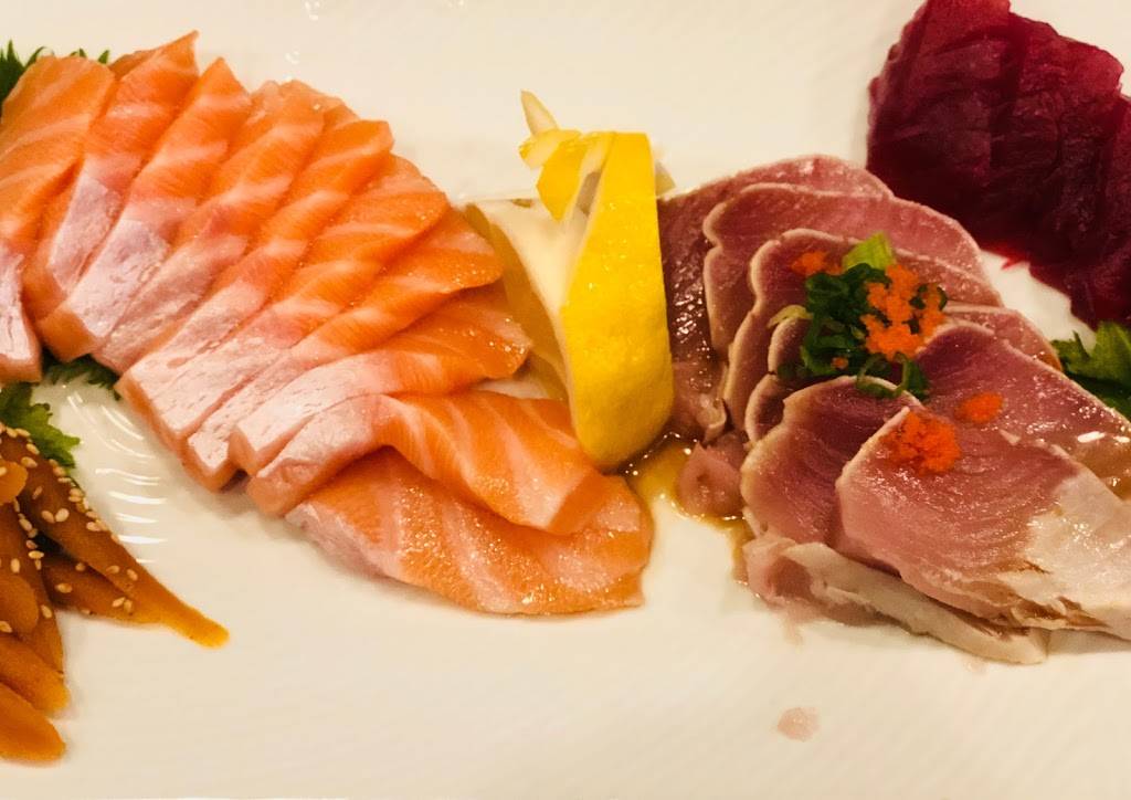 Makitto Sushi | restaurant | 1055 N Dobson Rd ste 106, Mesa, AZ 85201, USA | 4805086761 OR +1 480-508-6761