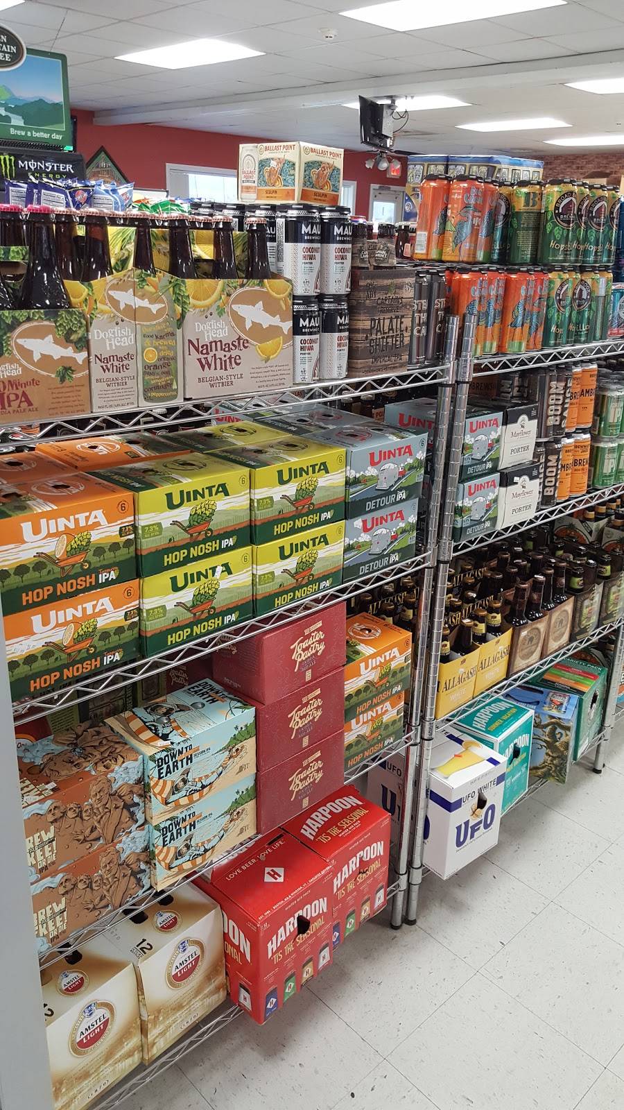 Millies Country Store | restaurant | 208 College Hwy, Southwick, MA 01077, USA | 4135691552 OR +1 413-569-1552