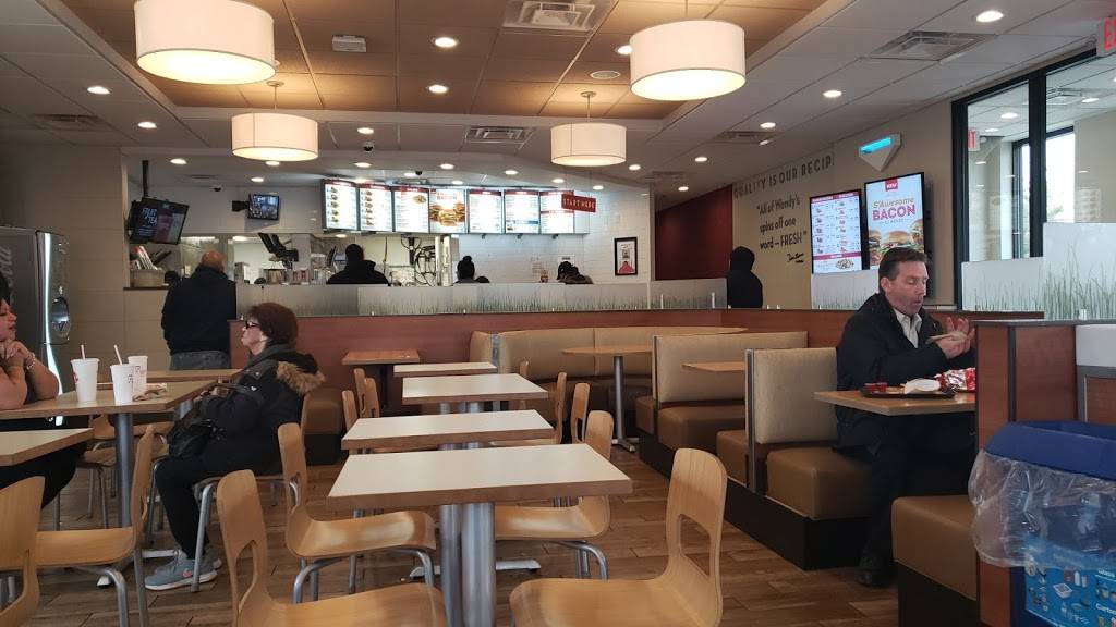 Wendys | restaurant | 1761 Forest Ave, Staten Island, NY 10303, USA | 7189812102 OR +1 718-981-2102