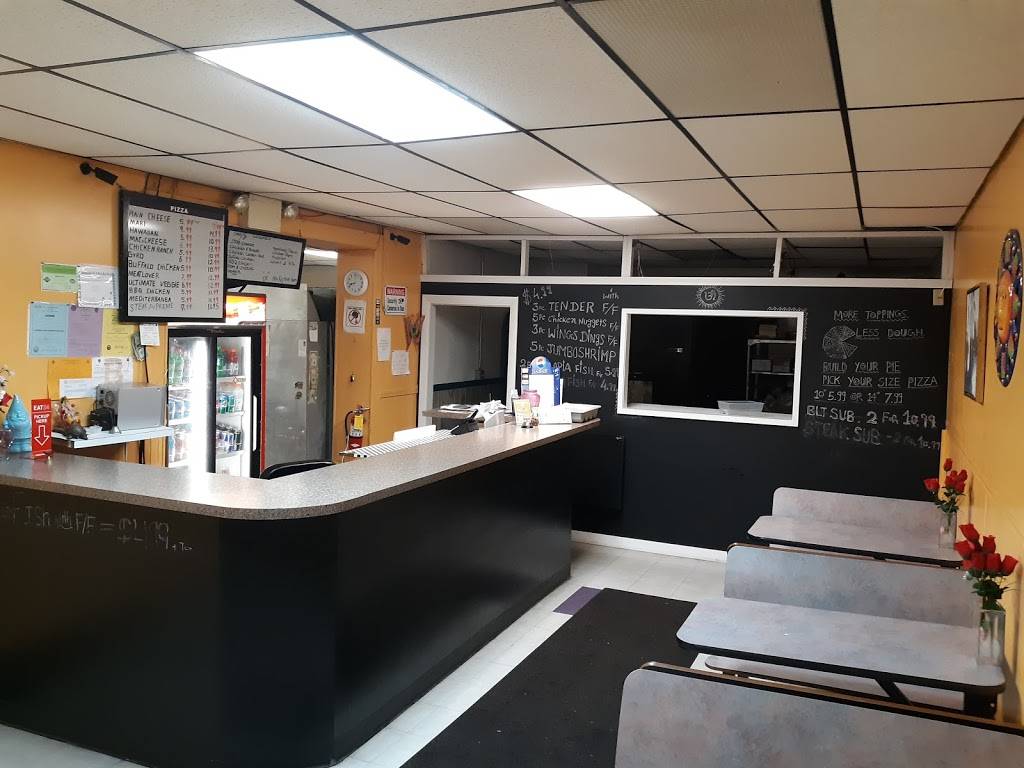 Mari Pizzeria | restaurant | 1634 Acushnet Ave, New Bedford, MA 02746, USA | 7743289214 OR +1 774-328-9214