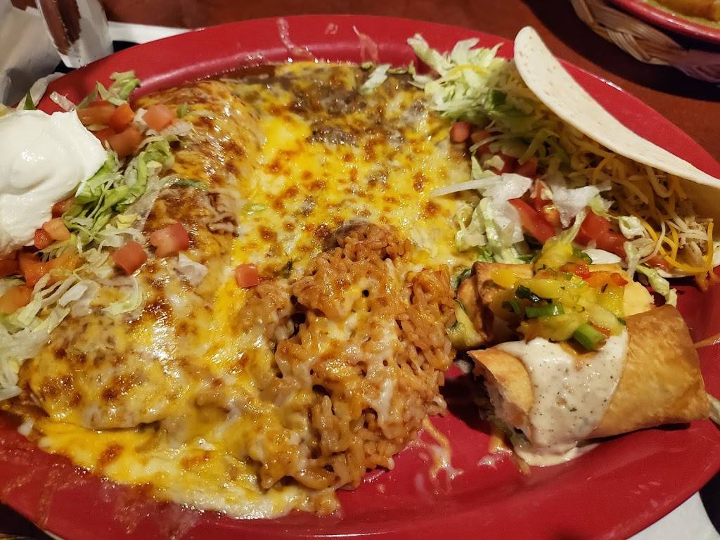 Poncho & Leftys | restaurant | 14151 Edgewood Dr N, Baxter, MN 56425, USA | 2188290489 OR +1 218-829-0489