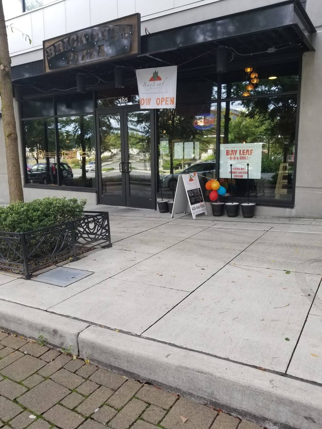 Bay Leaf Bar & Grill | restaurant | 18505 Bothell Way NE #105, Bothell, WA 98011, USA | 4259497555 OR +1 425-949-7555