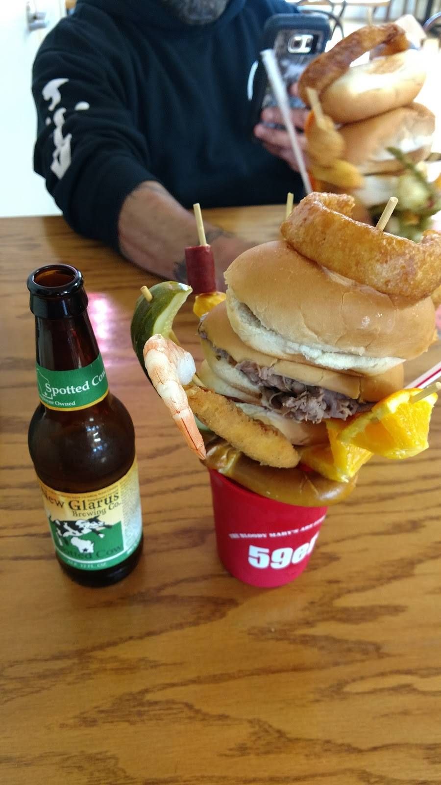 59er Driving Range & Diner | restaurant | 2209 E Vincent Rd, Milton, WI 53563, USA | 6082958648 OR +1 608-295-8648