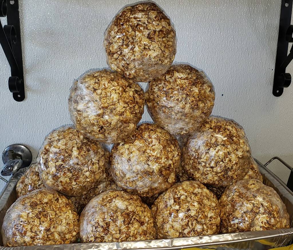 Charlies Bar B Que & Catering | restaurant | 3125 College St, Beaumont, TX 77701, USA | 4097677683 OR +1 409-767-7683