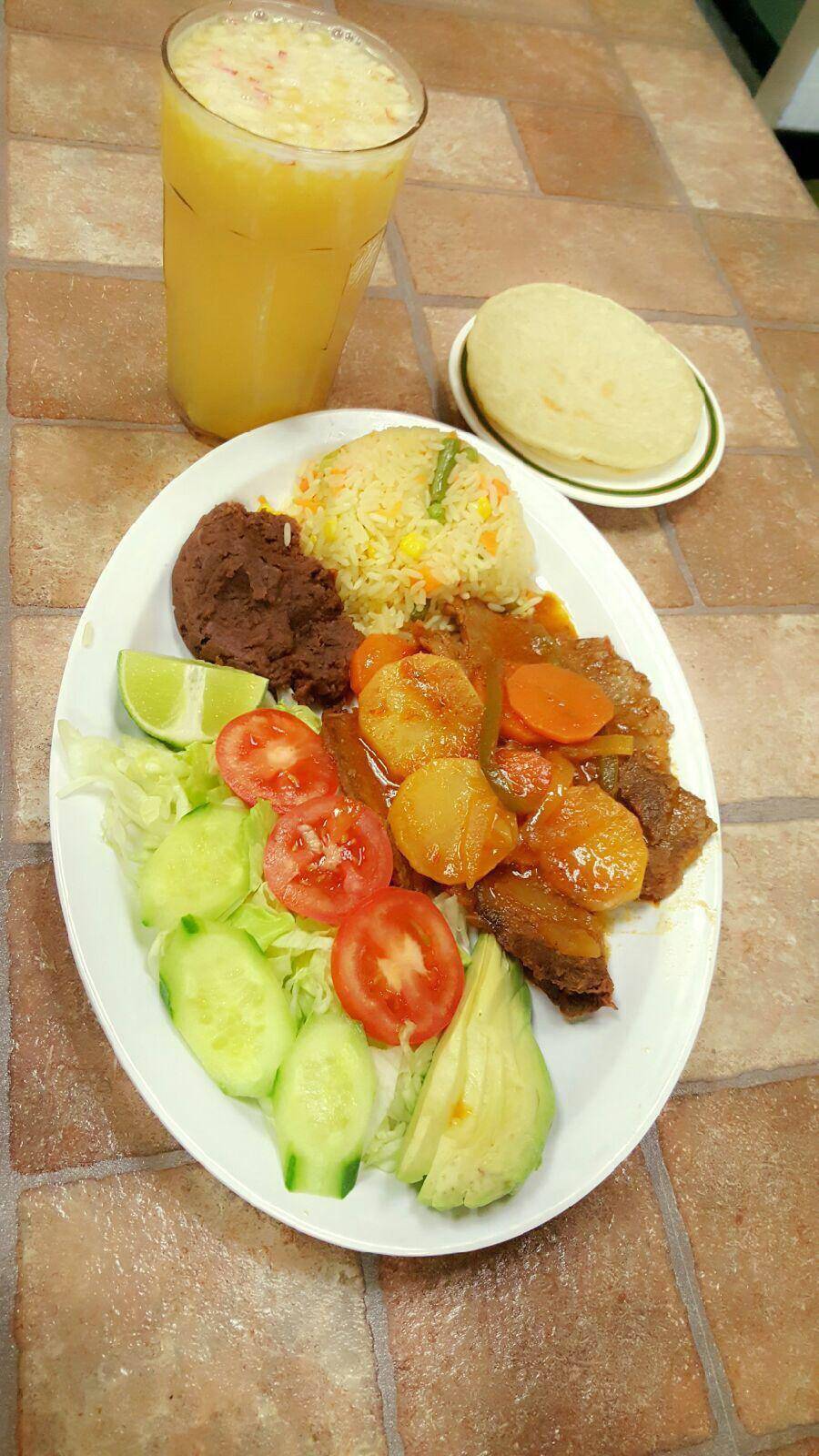 Delicias de El Salvador | restaurant | 1086 Murfreesboro Pike, Nashville, TN 37217, USA | 6155467787 OR +1 615-546-7787