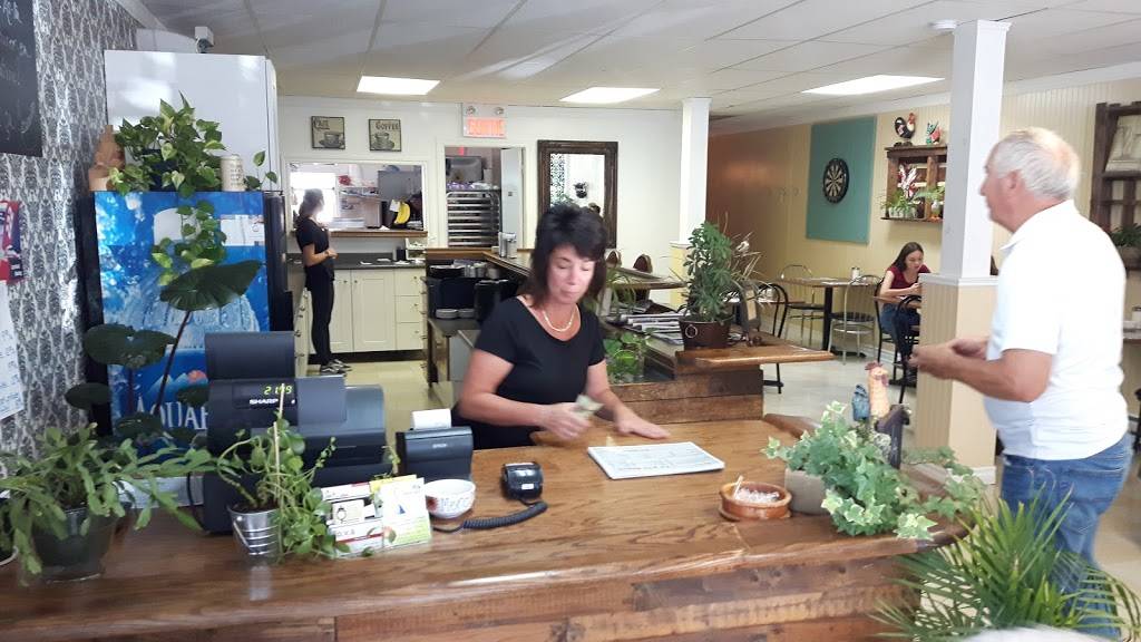 Le Ptit Bistro | restaurant | 166 Chemin Saint-Féréol, Les Cèdres, QC J7T 1M4, Canada | 4504522888 OR +1 450-452-2888