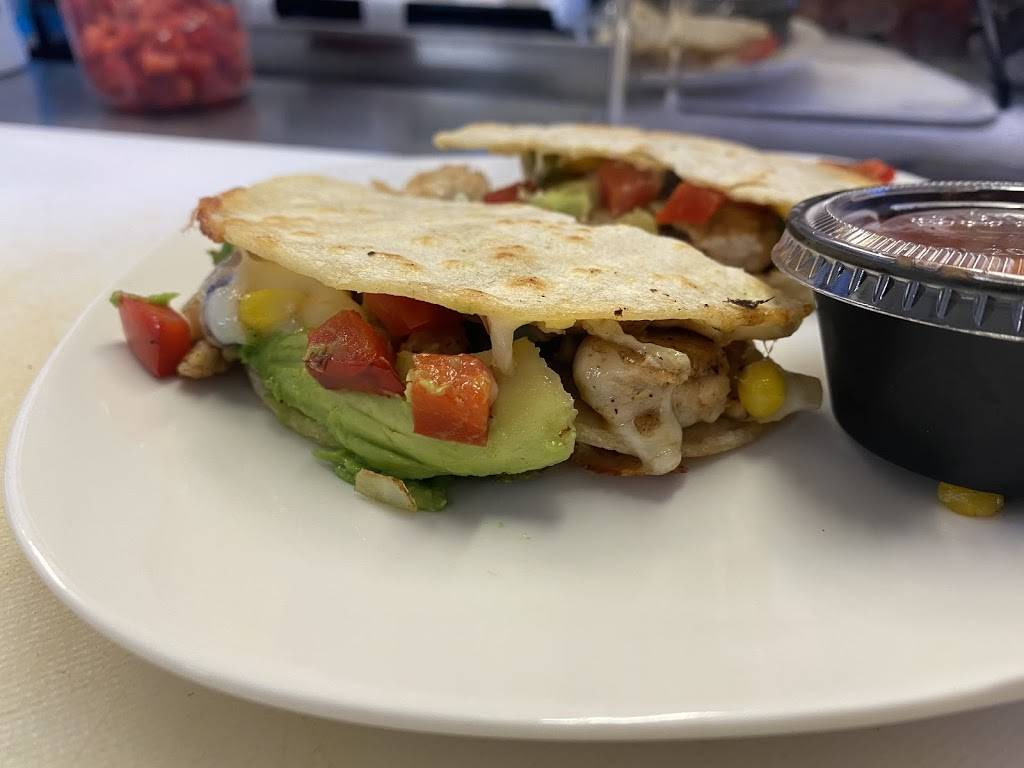 Samayoas Restaurant and Bakery | restaurant | 801 Broad St, Central Falls, RI 02863, USA | 4012193440 OR +1 401-219-3440