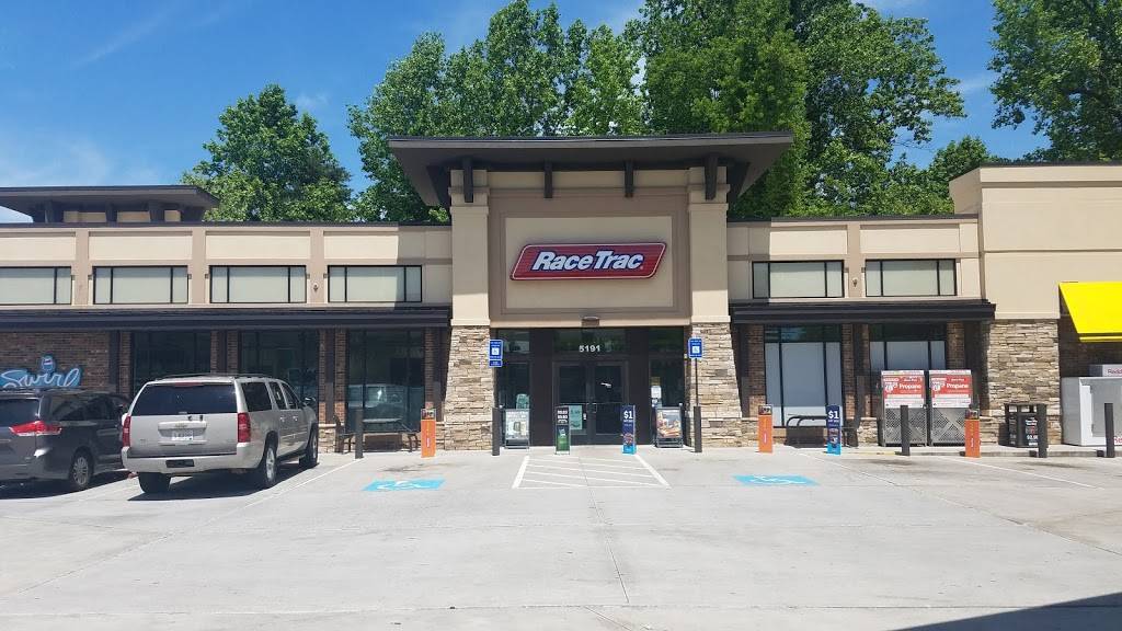 RaceTrac | bakery | 5191 S Cobb Dr, Smyrna, GA 30080, USA | 4047928584 OR +1 404-792-8584